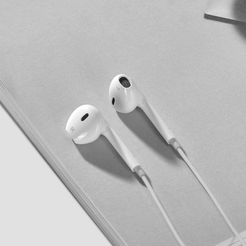 Hoco Universal 3.5mm Handsfree Earphones with Built-In Microphone