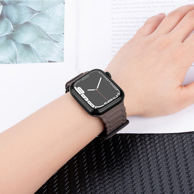 Hoco Apple Watch 44 / 45 / 46 / 49mm Military Pattern Magnetic Silicone Strap